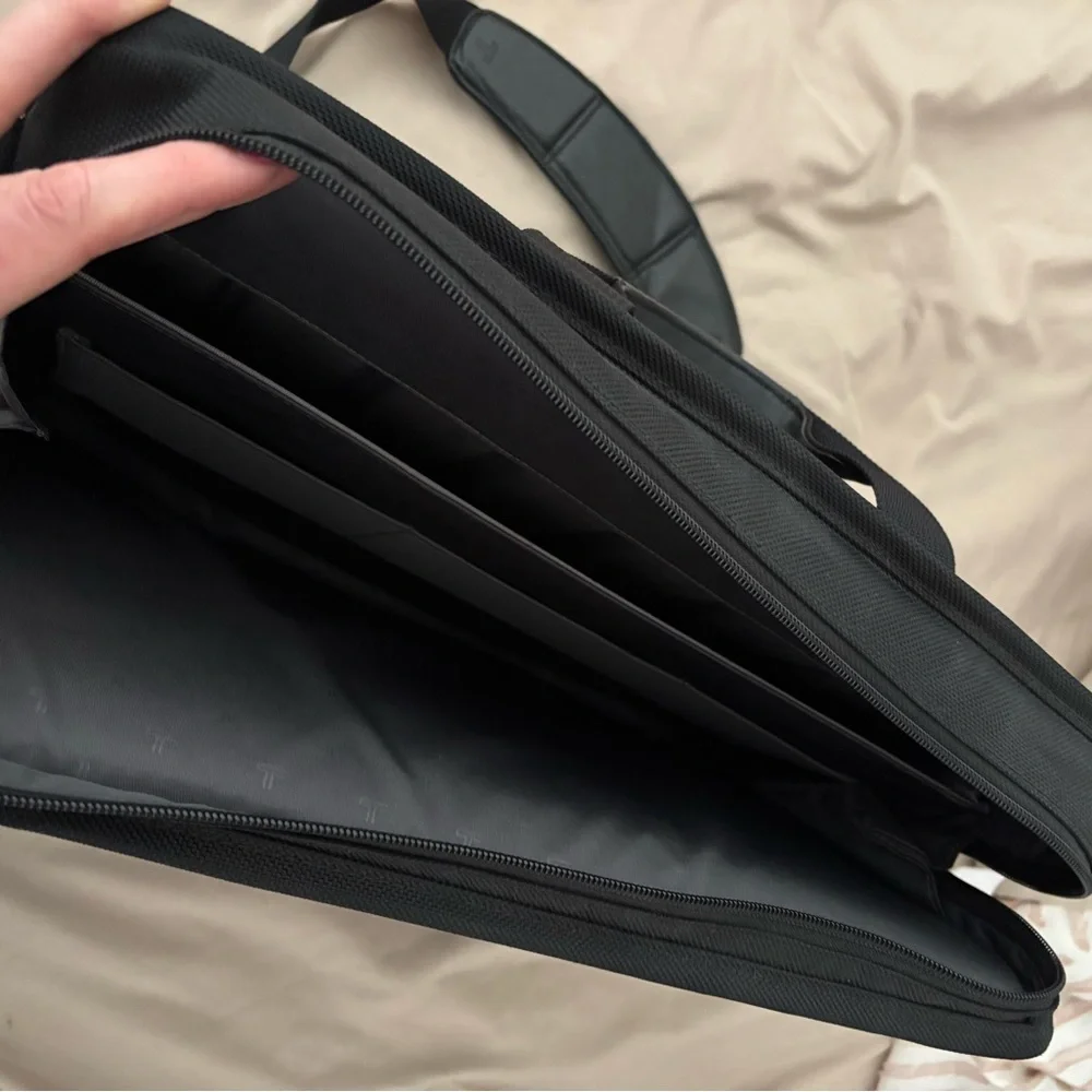 TUMI Alpha 2 Briefcase Laptop Bag Black FXT Ballistic Nylon w/ Shoulder Strap